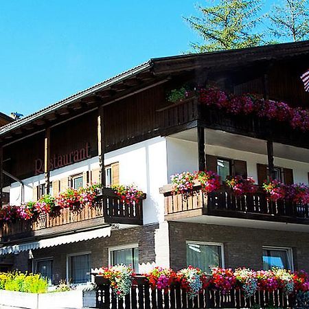 Hotel Ai Pini วีโก ดี ฟาสซา ภายนอก รูปภาพ
